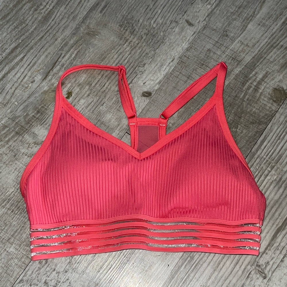 PINK Victoria’s Secret coral ultimate lightly lined sports bra size Small
